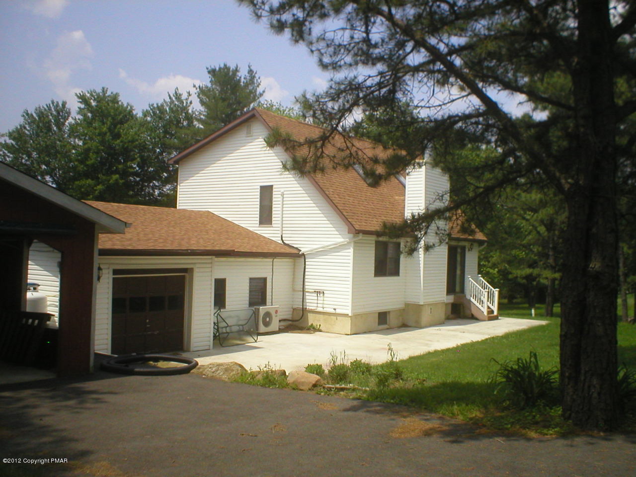 37 Yellow Run Road Jim Thorpe, PA 18229 - Photo 4 of 19 Another view of rear of home
