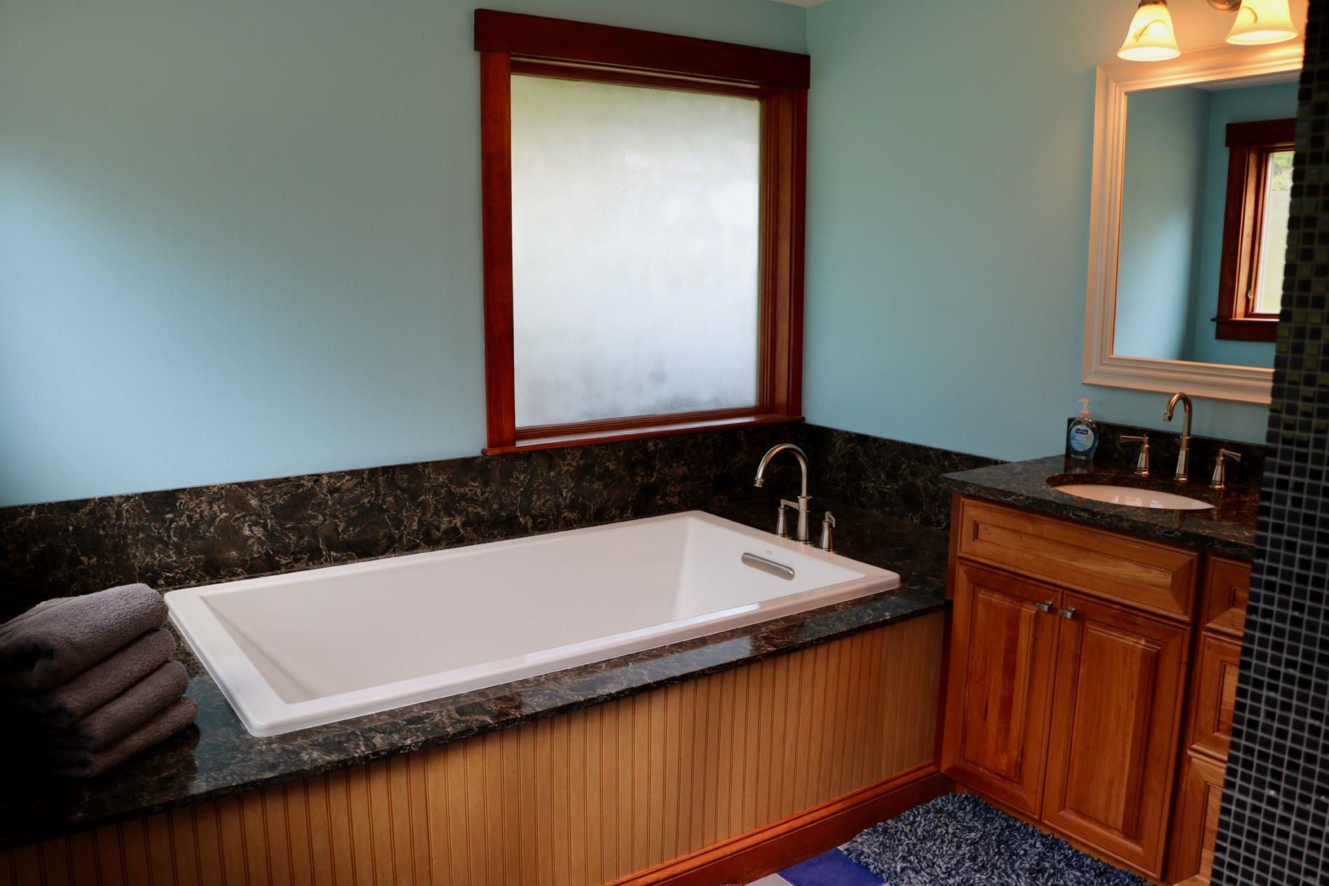 1218 Cherry Valley Road Gilford, NH 03249 - Photo 15 of 37