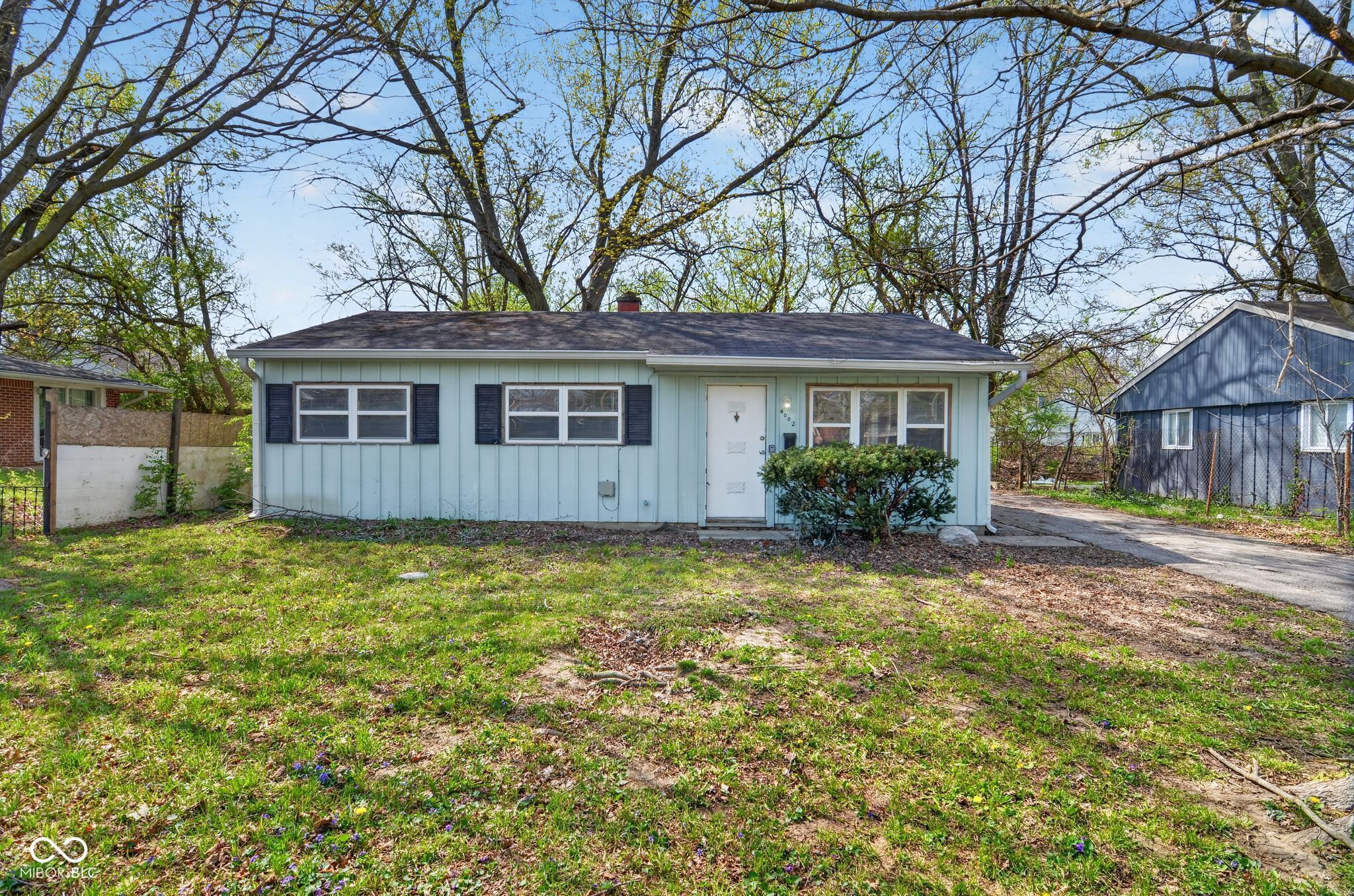 4002 Mitthoeffer Road Indianapolis, IN 46235 - Photo 1 of 36