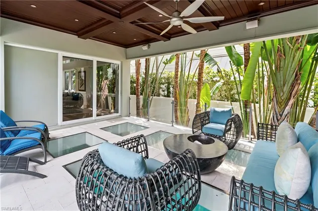 $30,000 | 12 6th Street South, Naples, FL 34102