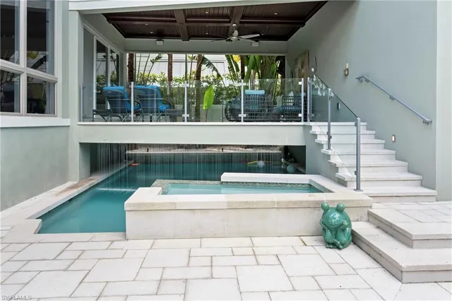 $30,000 | 12 6th Street South, Naples, FL 34102