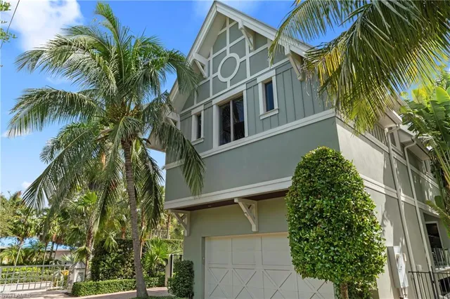 $30,000 | 12 6th Street South, Naples, FL 34102