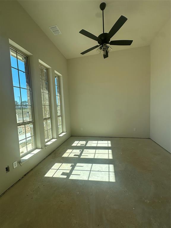 2220 Cr 4371 Decatur Tx 76234 Decatur, TX 76234 - Photo 4 of 29 a view of an empty room with a window