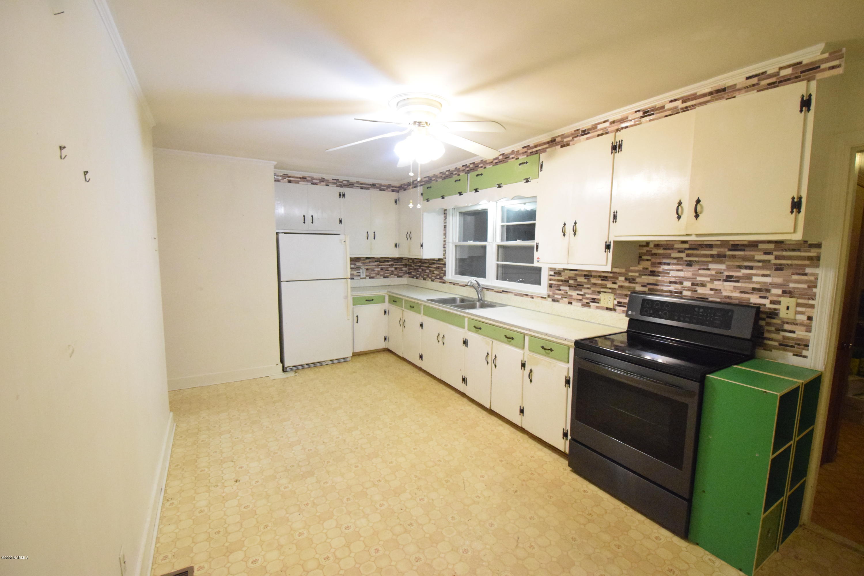 301 Church Road Havelock, NC 28532 - Photo 7 of 22 4b