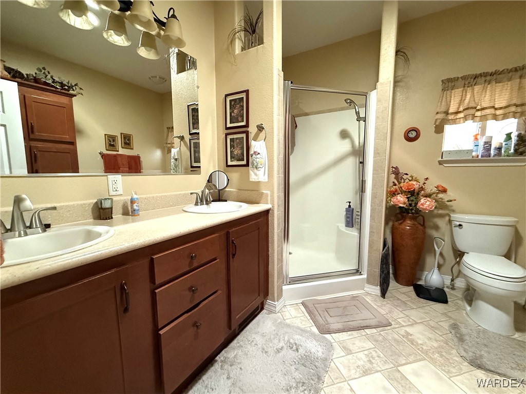 2350 Adobe Road Road, Unit 306 Bullhead City, AZ 86442 - Photo 31 of 53 Bathroom
