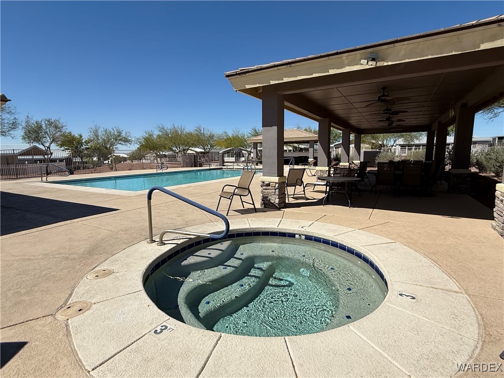 2350 Adobe Road Road, Unit 306 Bullhead City, AZ 86442 - Photo 52 of 53 Pool