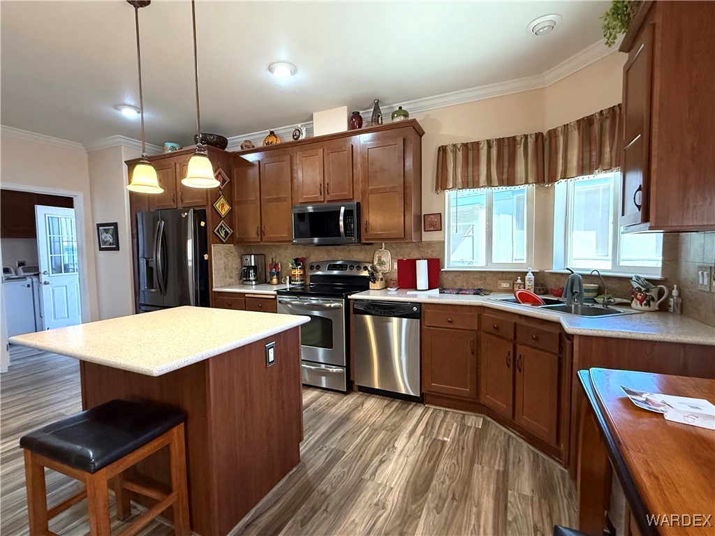 2350 Adobe Road Road, Unit 306 Bullhead City, AZ 86442 - Photo 8 of 53 Kitchen