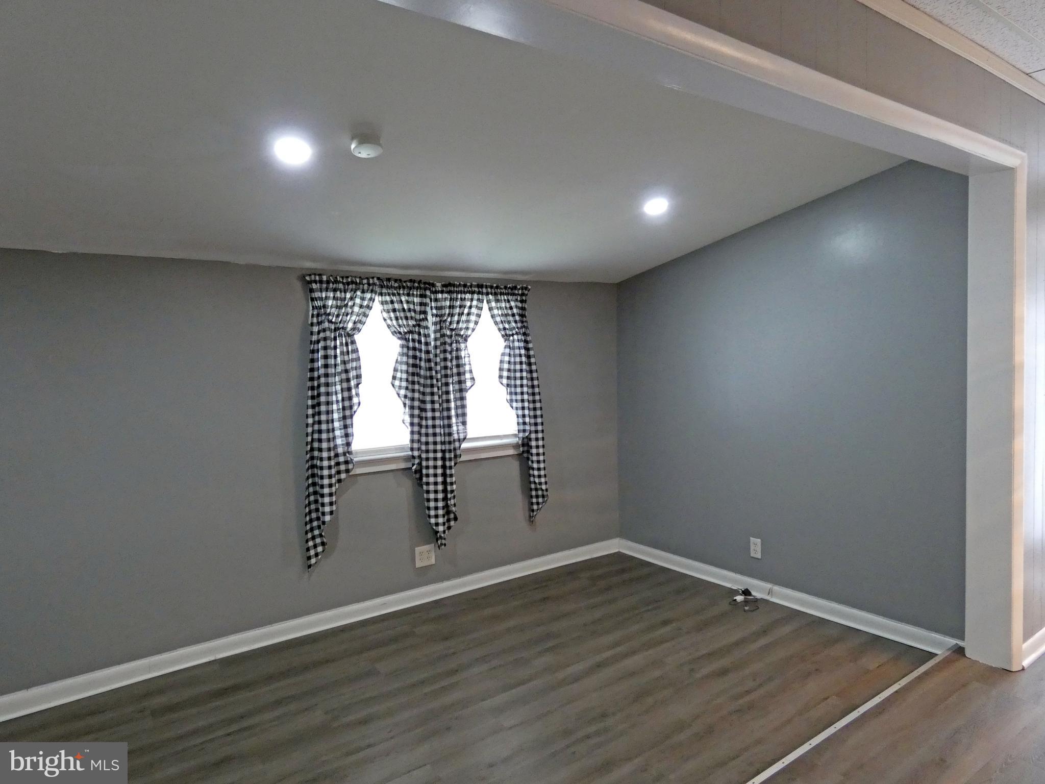 340 Jackson Avenue Carneys Point, NJ 08069 - Photo 11 of 36