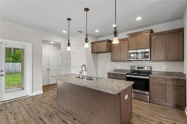 $1,850 | 611 Beaulieux Street, Mandeville, LA 70448