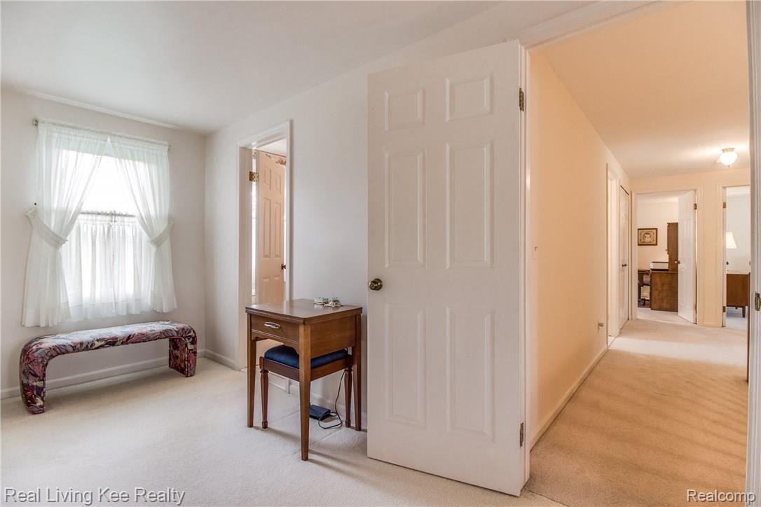 5101 Glengate Road Rochester, MI 48306 - Photo 47 of 59 47.jpg