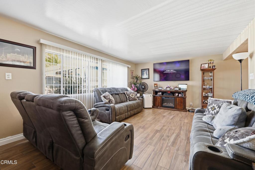 4125 G Street Oxnard, CA 93033 - Photo 4 of 26