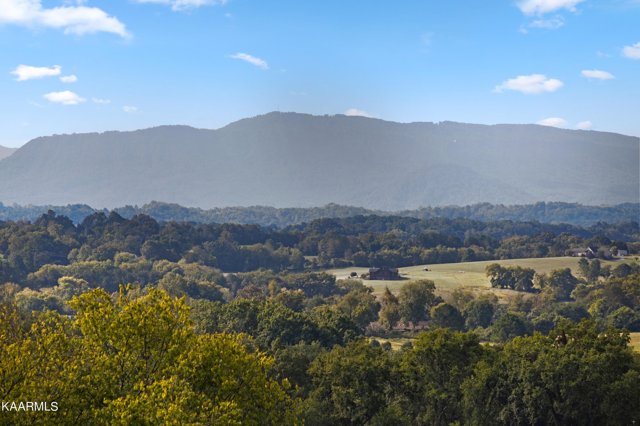 820 Kodak Road Kodak, TN 37764 - Photo 34 of 45 a view of lake and mountain