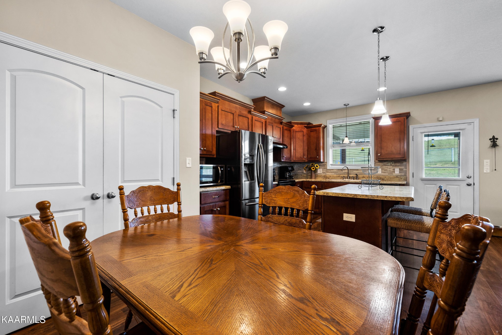 820 Kodak Road Kodak, TN 37764 - Photo 9 of 45 a view of a dining room with furniture