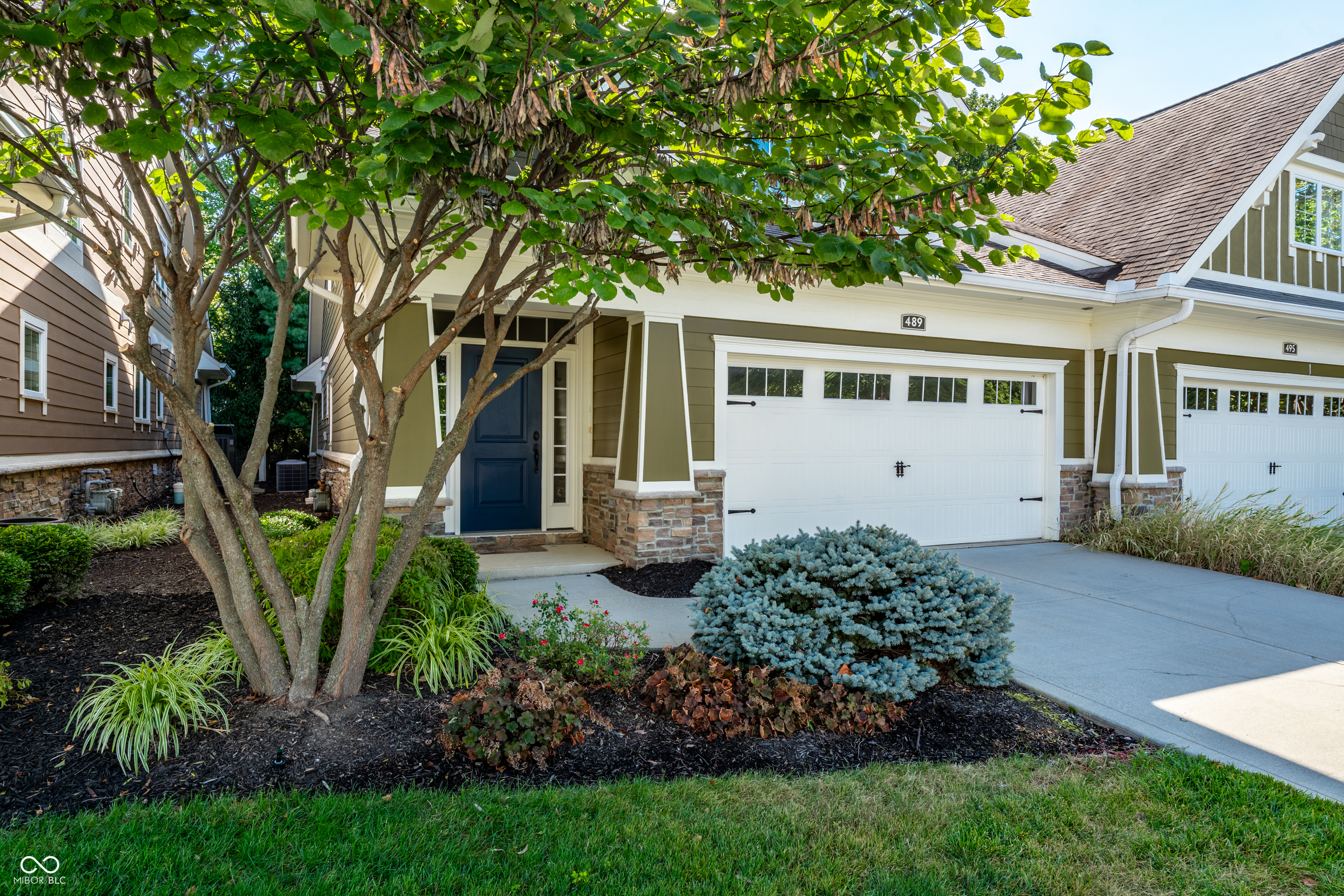 489 Firefly Lane Carmel, IN 46032 - Photo 2 of 36