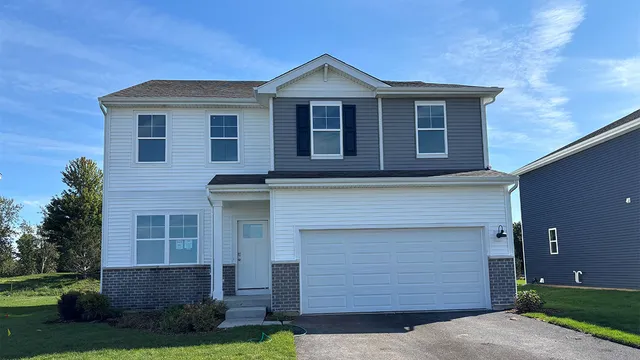 $469,990 | 9986 Edgebrook Lane, Huntley, IL 60142