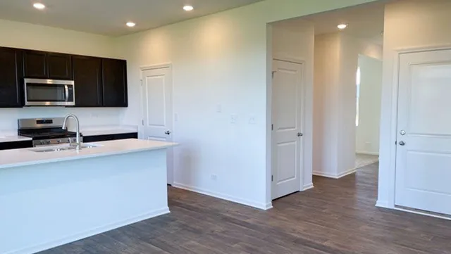 $472,990 | 9986 Edgebrook Lane, Huntley, IL 60142