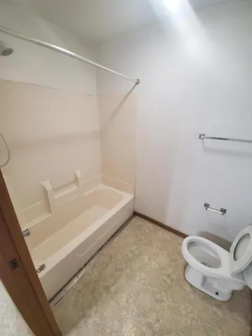 $330,000 | 910-912 Logan Street, La Crosse, WI 54603