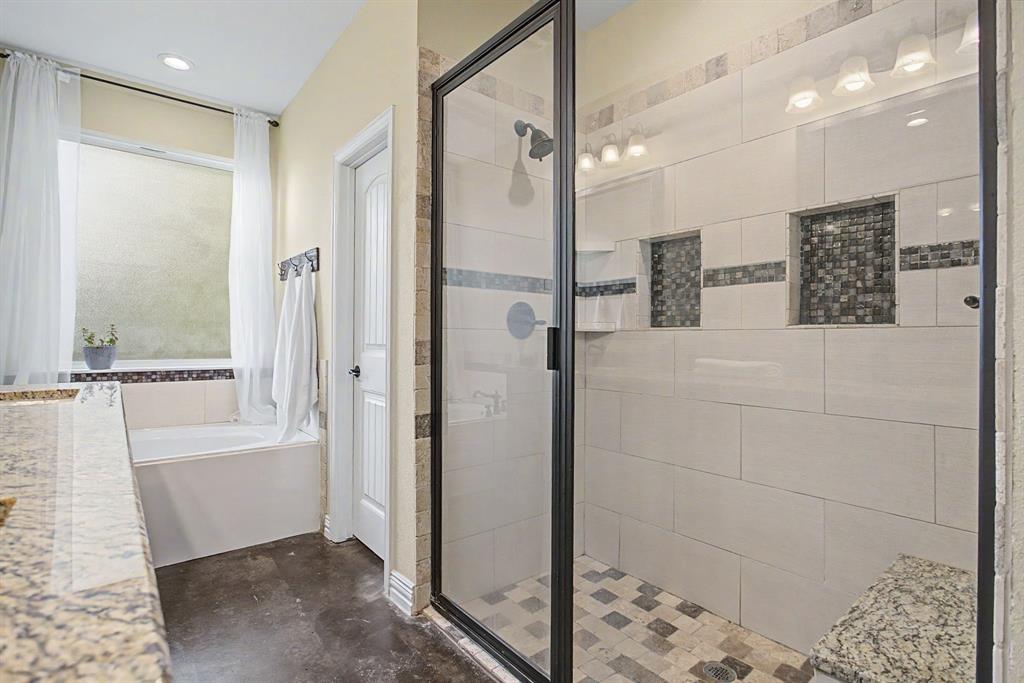 203 Saddle Ridge Court Springtown, TX 76082 - Photo 24 of 39 AND there are laundry hookups in the closet! Boomshakalaka!