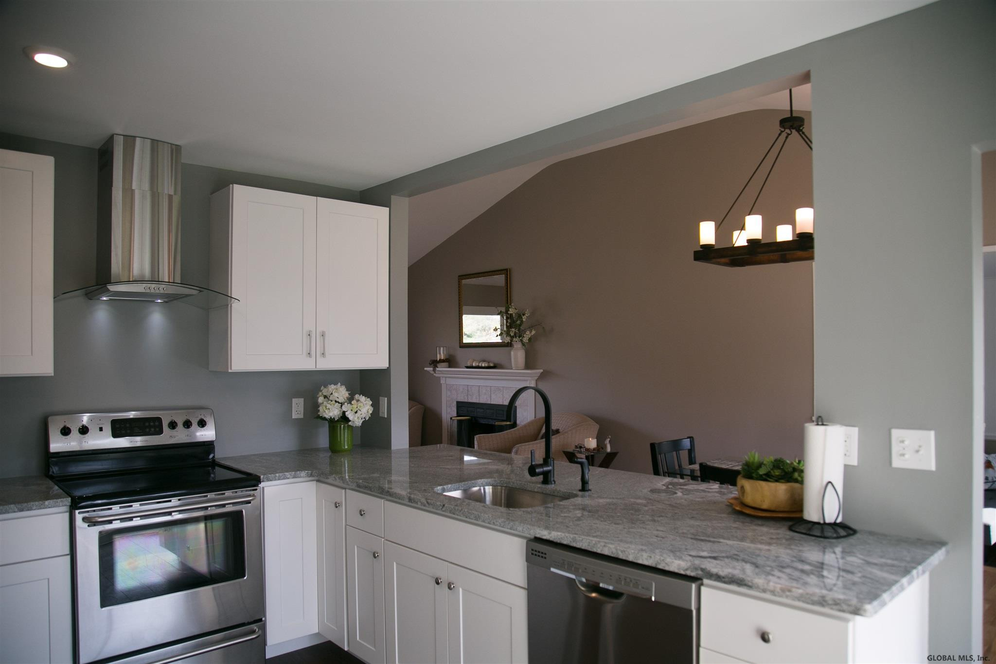 156 Menands Road Colonie, NY 12211 - Photo 5 of 37 Photo 5