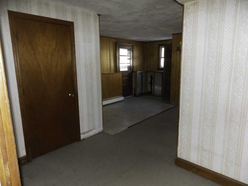 133 Glaude Lane Woonsocket, RI 02895 - Photo 2 of 16 Living Room.