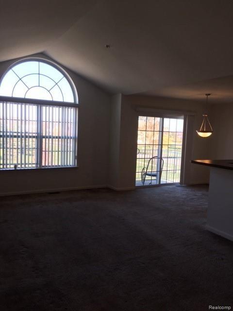29603 Fox Run Circle Warren, MI 48092 - Photo 8 of 63