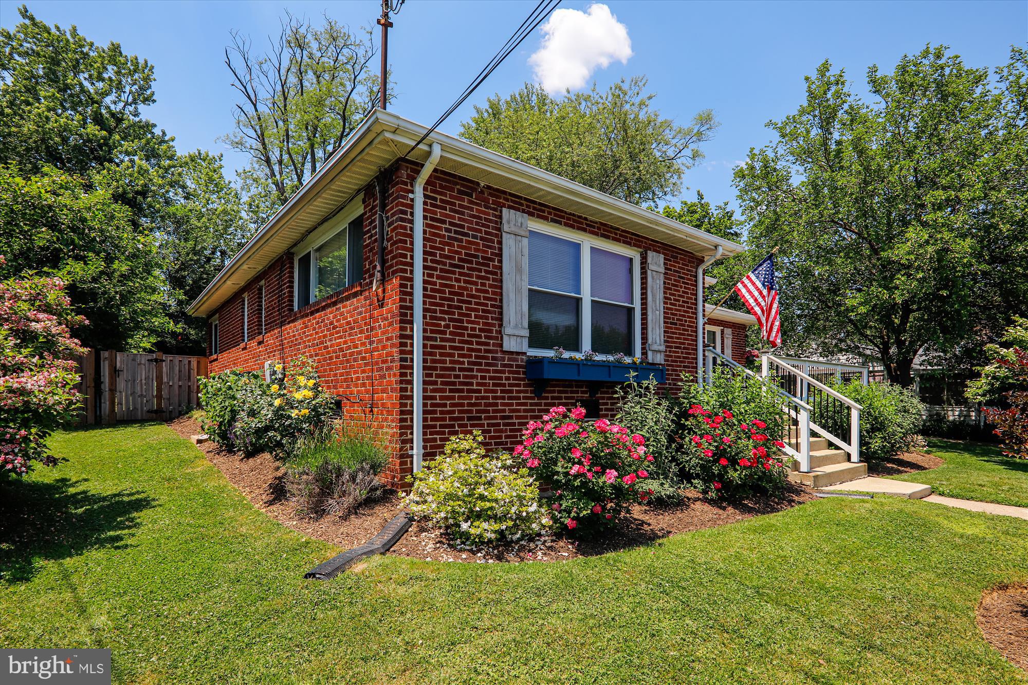 10608 Bucknell Drive Silver Spring, MD 20902 - Photo 3 of 54