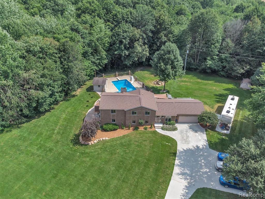 2601 Fisk Road Howell, MI 48843 - Photo 1 of 44