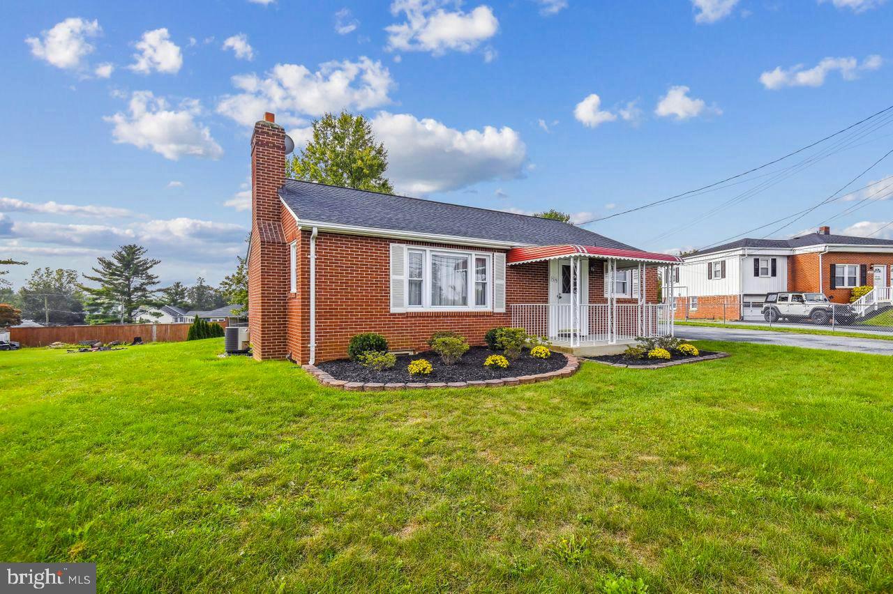 515 Old Baltimore Road Westminster, MD 21157 - Photo 4 of 36 Gallery Image 4