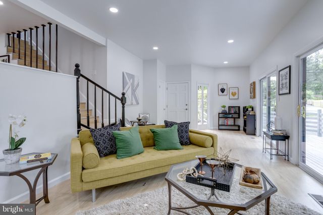 $797,000 | 4901 Columbia Road, Annandale, VA 22003