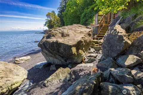 $1,675,000 | 295 Raccoon Point Road, Orcas Island, WA 98245