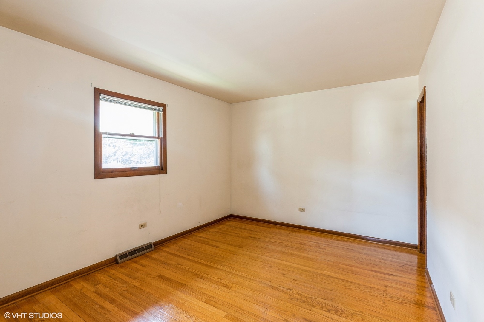 18327 Bock Road Lansing, IL 60438 - Photo 11 of 18 Gallery Image 11