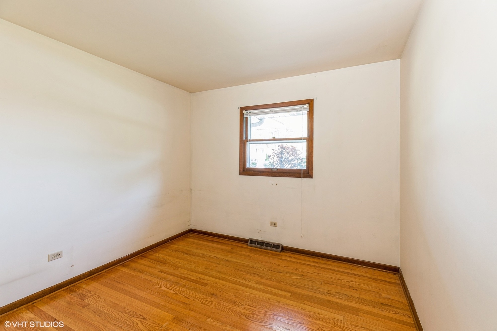 18327 Bock Road Lansing, IL 60438 - Photo 14 of 18 Gallery Image 14