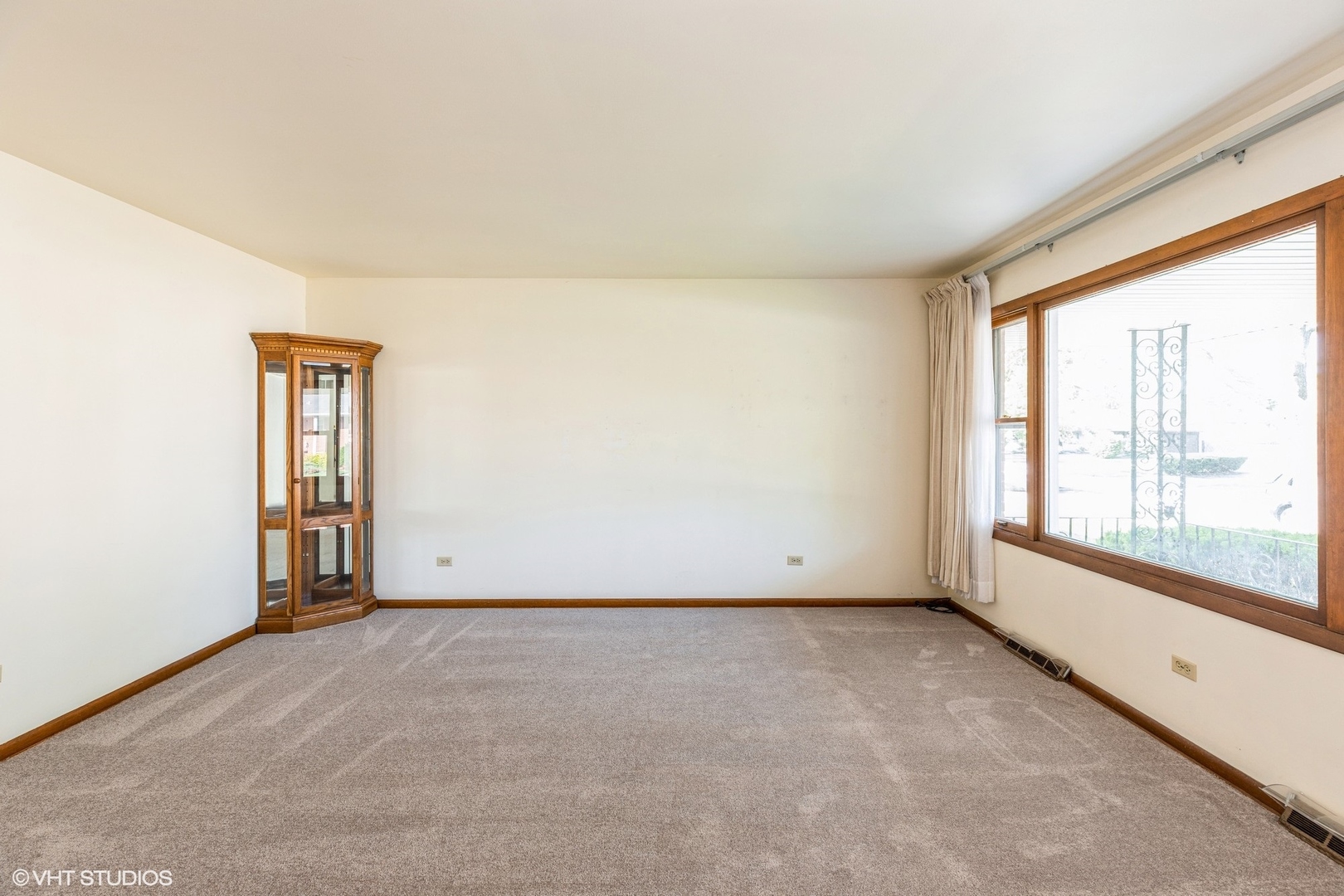 18327 Bock Road Lansing, IL 60438 - Photo 3 of 18 Gallery Image 3