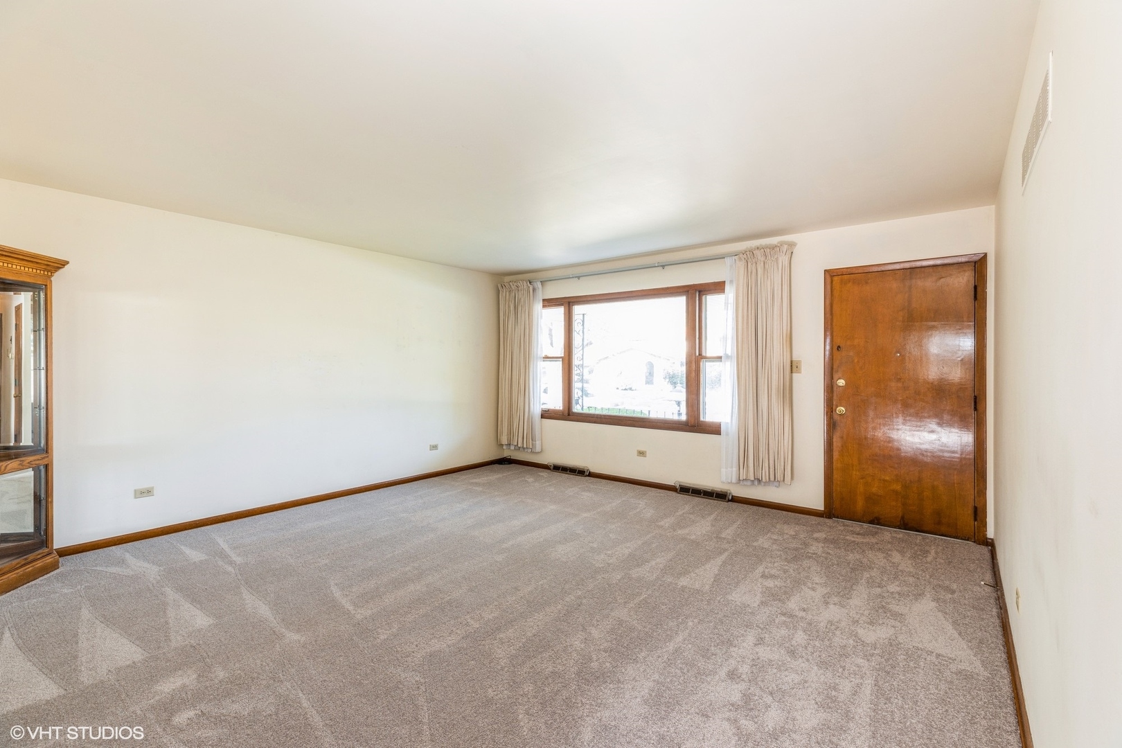 18327 Bock Road Lansing, IL 60438 - Photo 5 of 18 Gallery Image 5