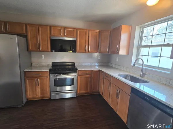 $2,600 | 15 Mc Donald Avenue, Waterbury, CT 06710