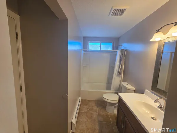 $2,600 | 15 Mc Donald Avenue, Waterbury, CT 06710