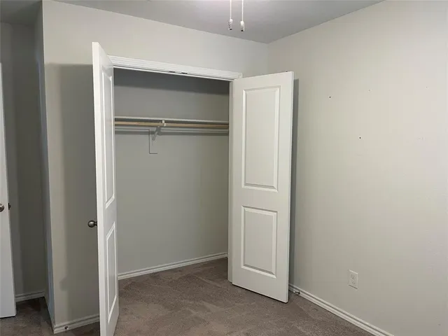 $2,290 | 264 Cattlemans Trail, Saginaw, TX 76131