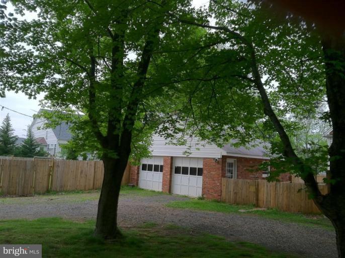 3824 Chantilly Road Chantilly, VA 20151 - Photo 15 of 20 Garage 2