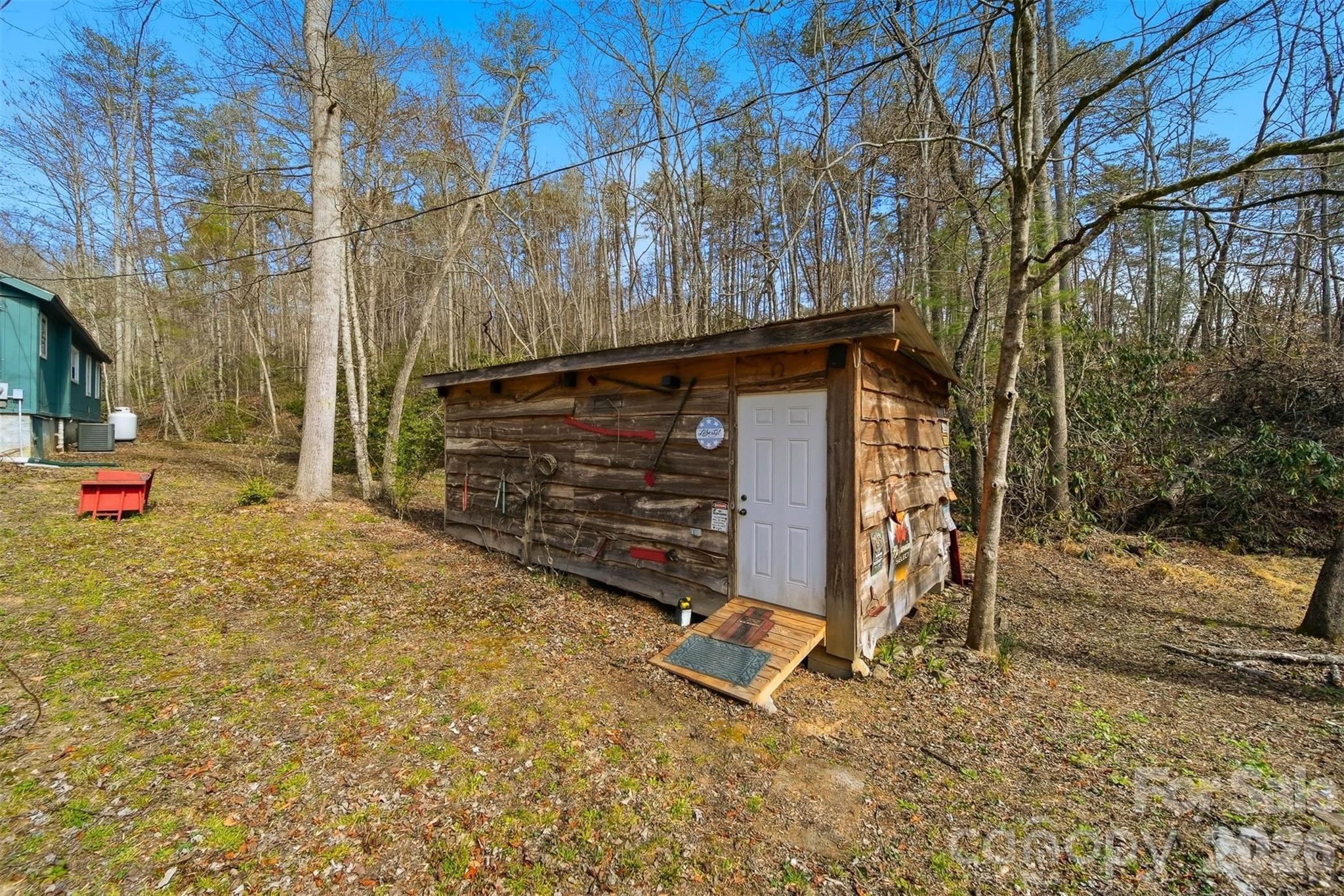 621 Wildlife Lake Road Old Fort, NC 28762 - Photo 20 of 35 a view of entrance gate of house
