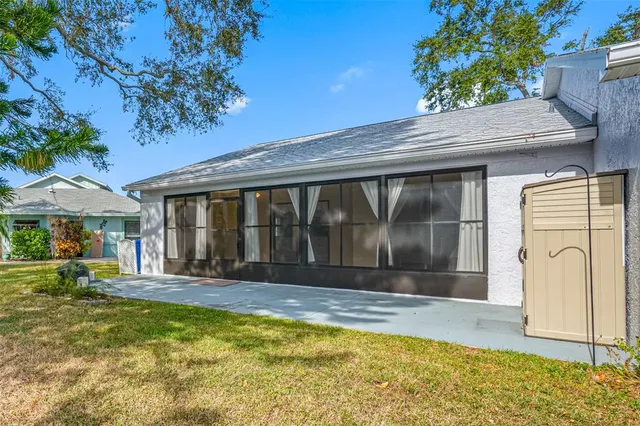 $305,000 | 1125 Somerset Circle South, Dunedin, FL 34698