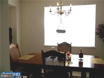 20 Manley Road Pennington, NJ 08534 - Photo 4 of 9