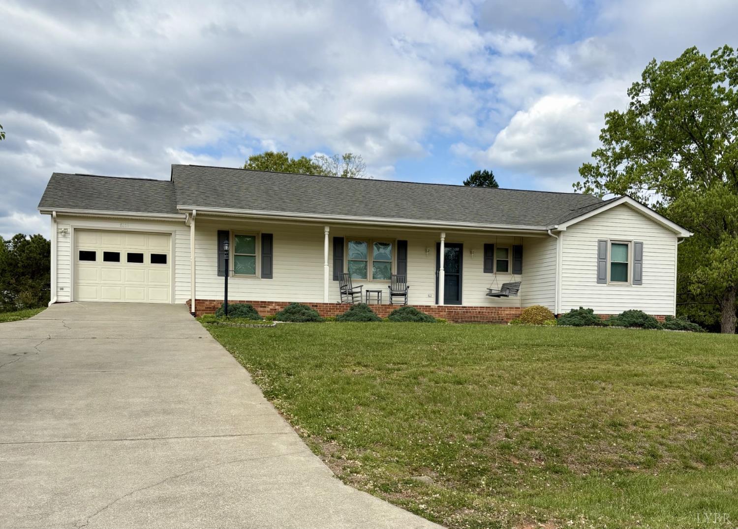 511 Darrell Lane Hurt, VA 24563 - Photo 1 of 38