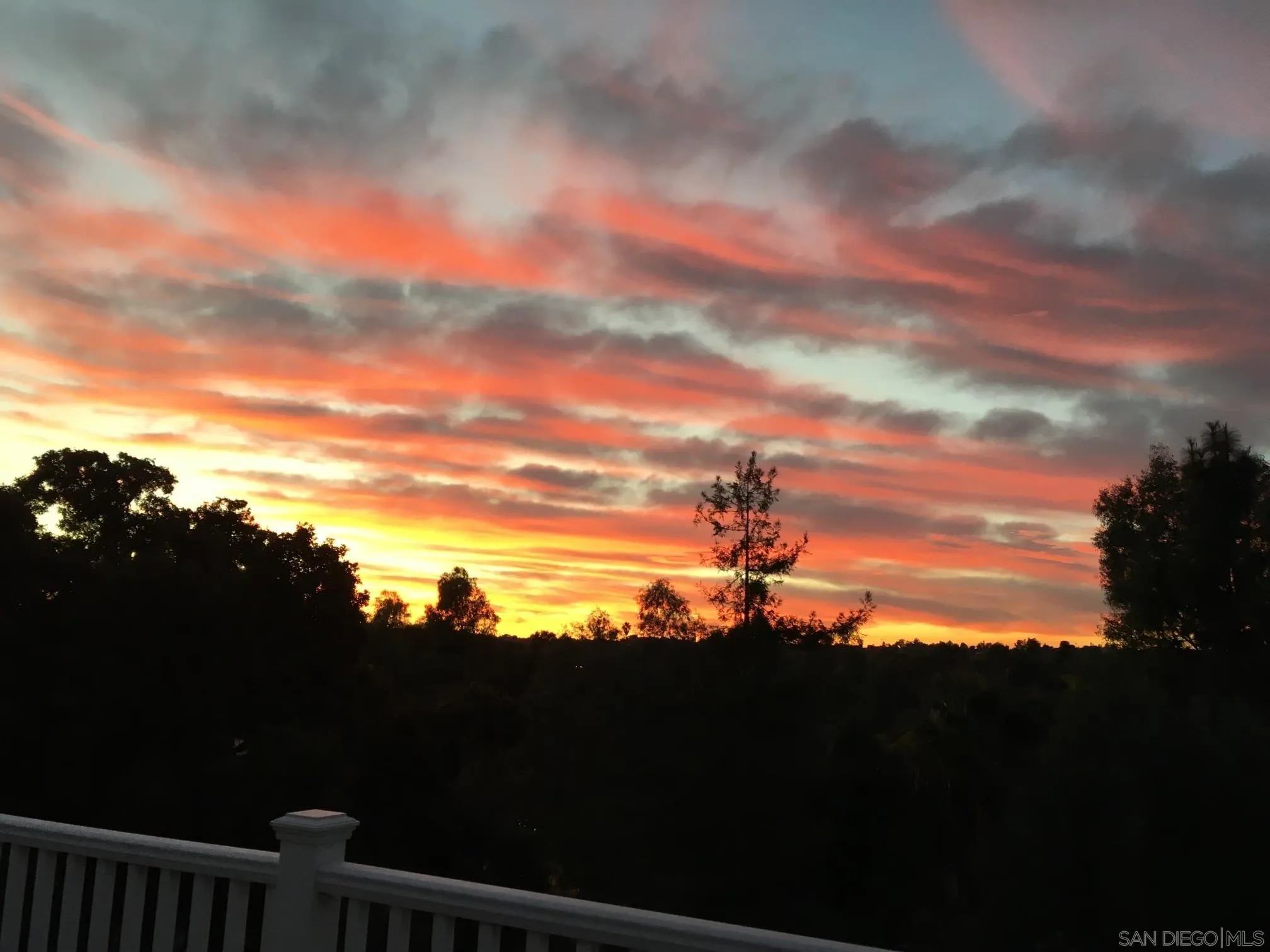 3909 Palomar Drive Fallbrook, CA 92028 - Photo 42 of 43 a view of a sky