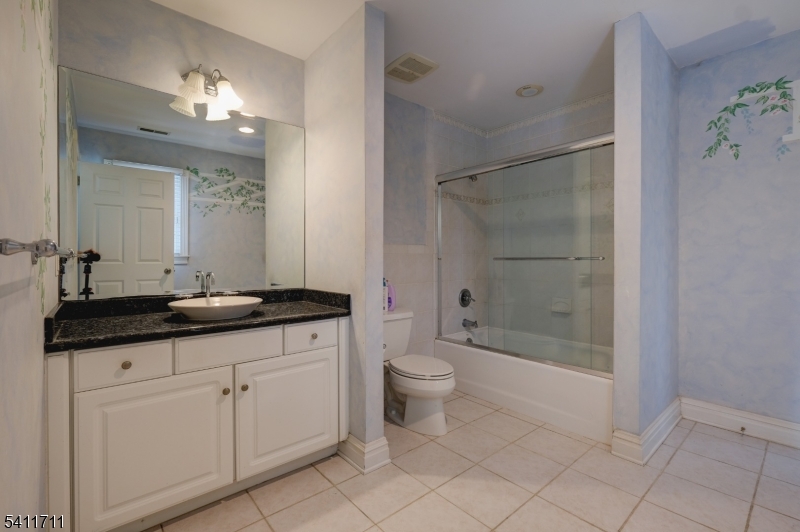 18 Tree Top Lane Chatham, NJ 07928 - Photo 39 of 47