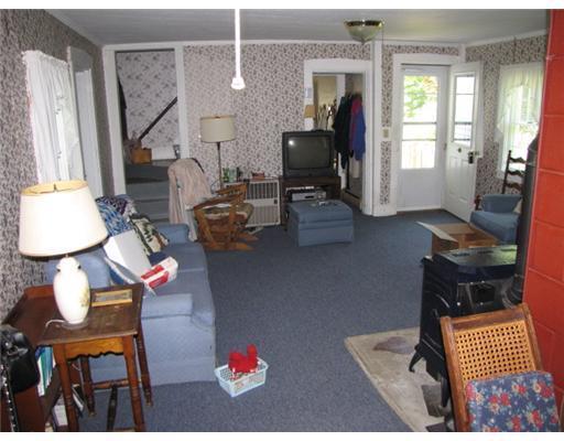 477 Litchfield Road Farmingdale, ME 04344 - Photo 4 of 13 Living Room.