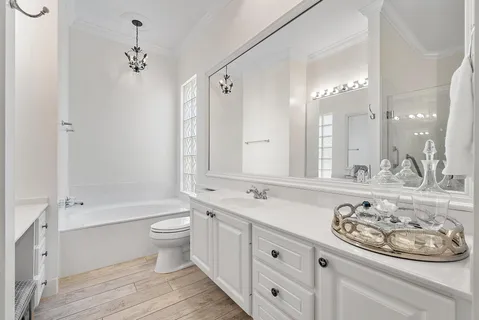 $895,000 | 4702 Dovehill Drive, Palm Beach Gardens, FL 33418