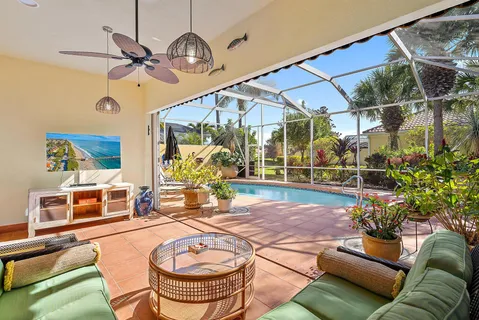 $895,000 | 4702 Dovehill Drive, Palm Beach Gardens, FL 33418