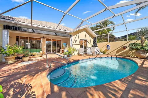 $895,000 | 4702 Dovehill Drive, Palm Beach Gardens, FL 33418