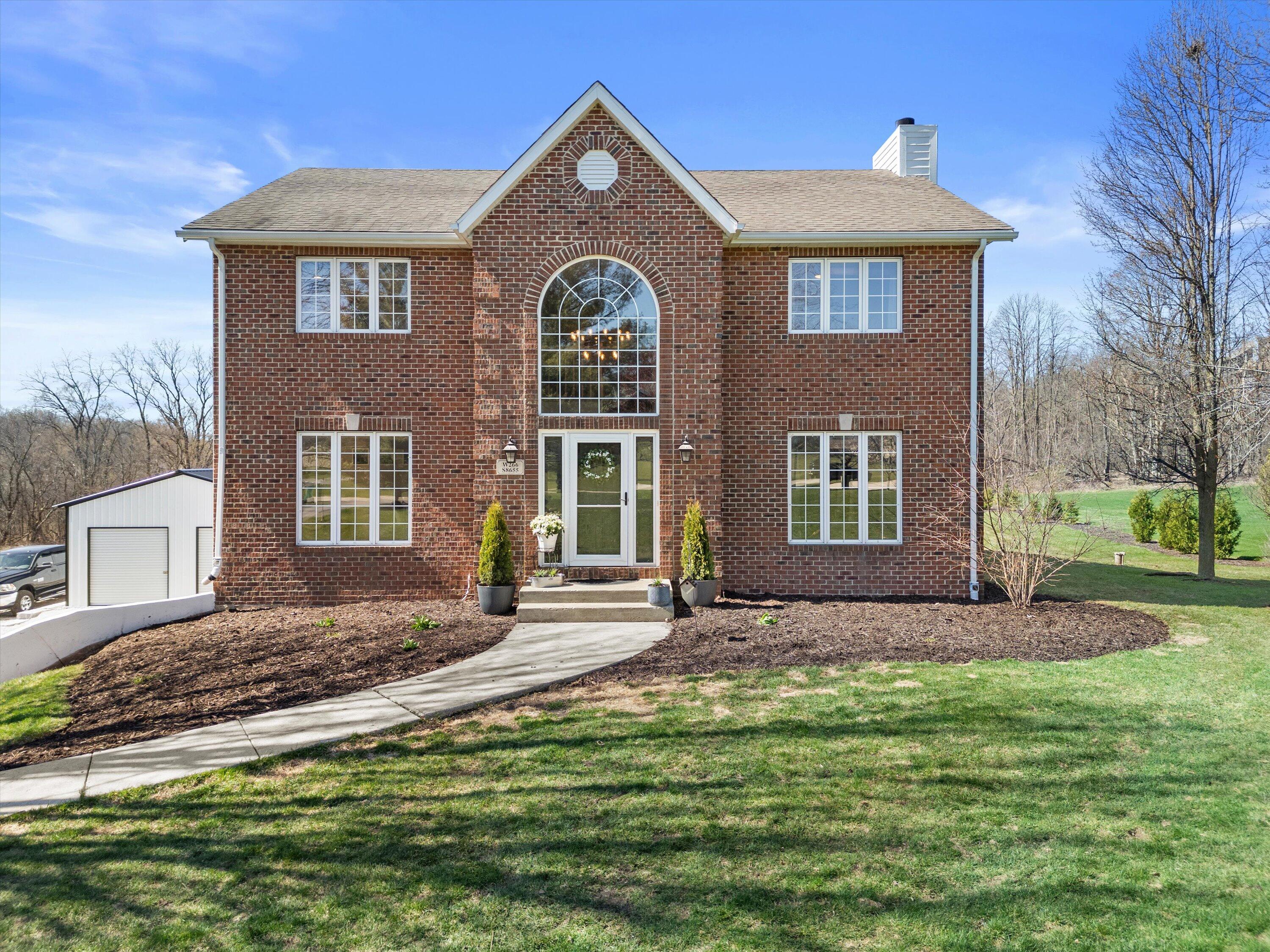 W266S8655 Rustic View Lane Vernon, WI 53149 - Photo 1 of 60 Front of home