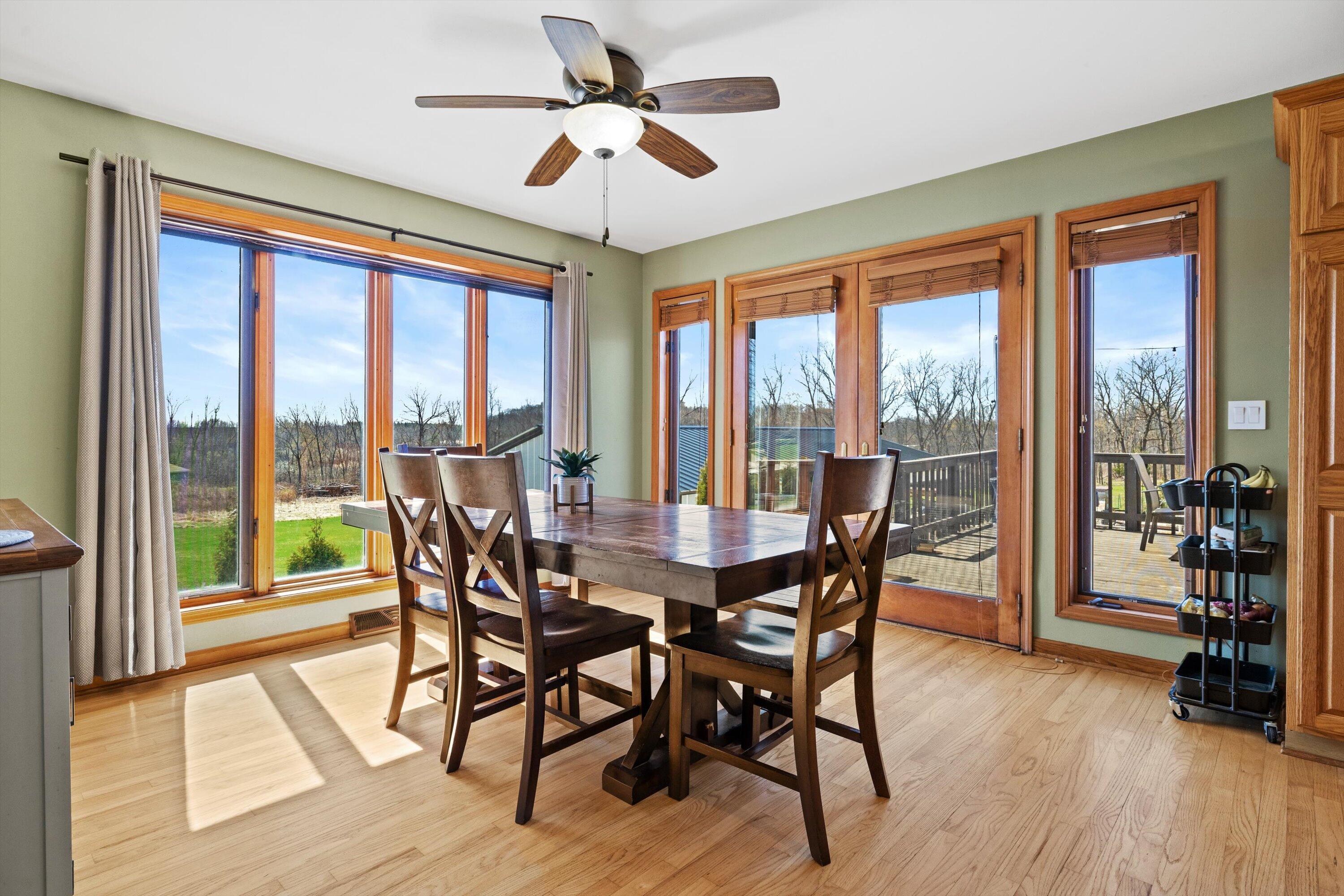 W266S8655 Rustic View Lane Vernon, WI 53149 - Photo 14 of 60 Dining Room